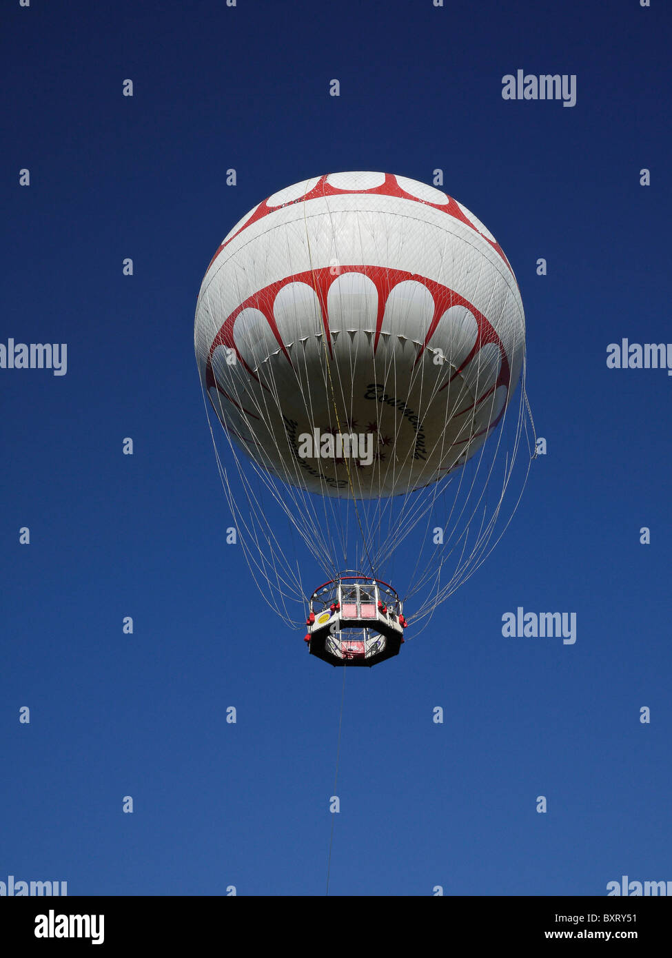 Bournemouth Balloon floating in the sky with passenger Gondola Stock Photo 33717629 Alamy