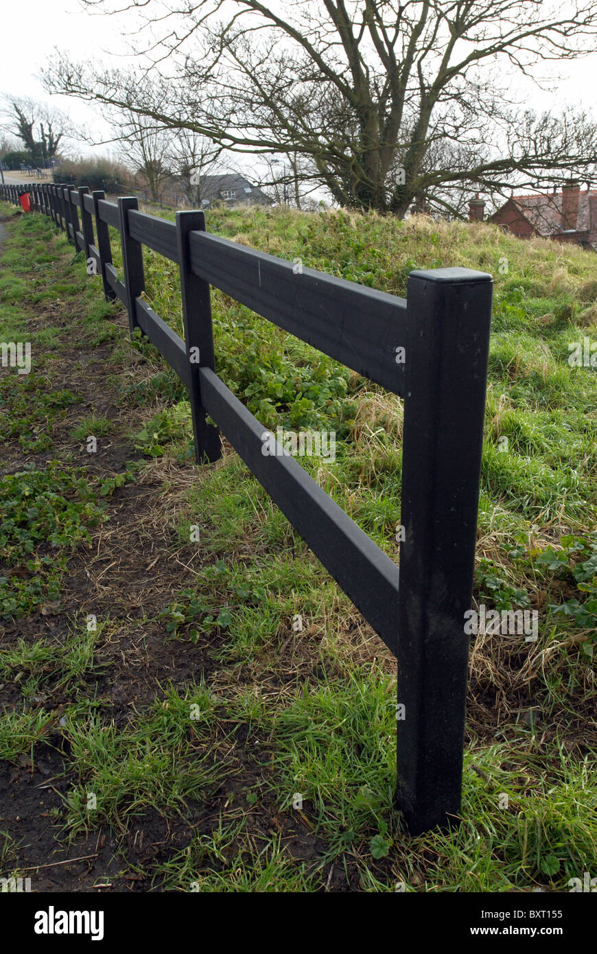 Recycled Plastic fencing Stock Photo Alamy