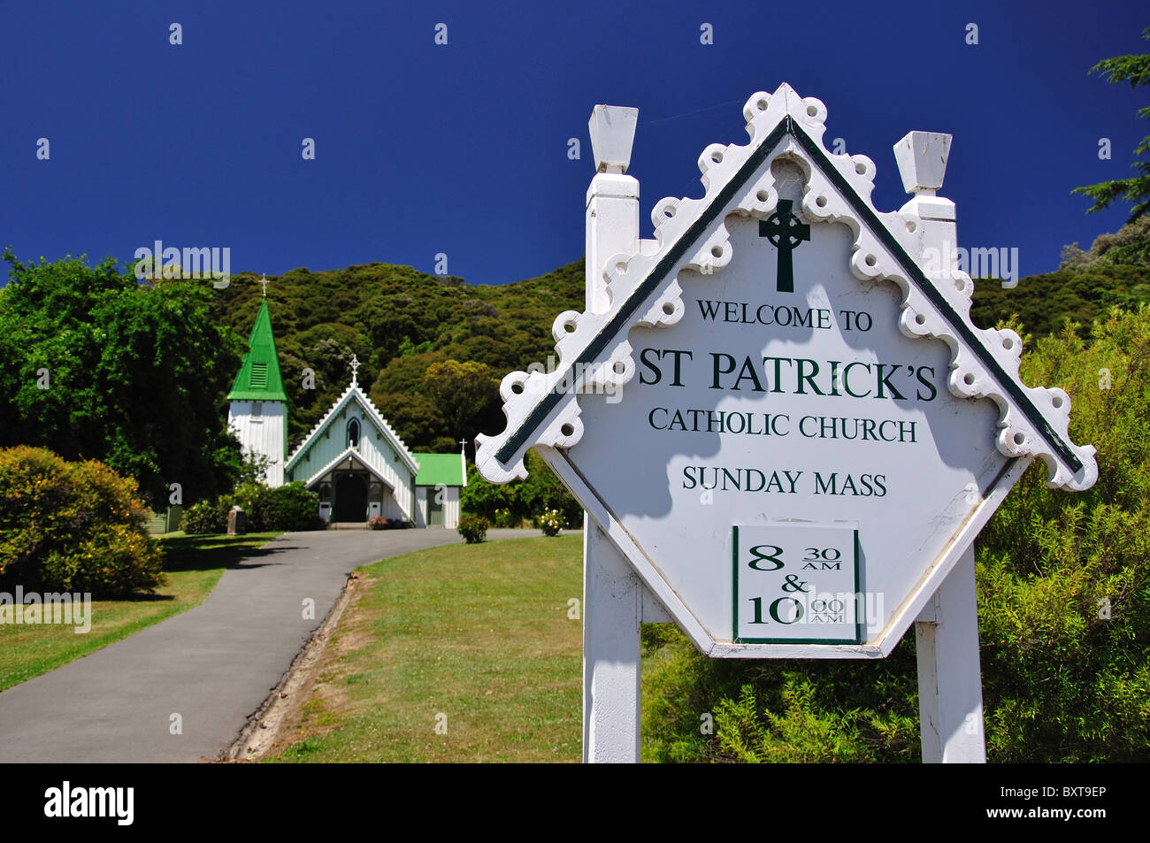 St patricks catholic church hi-res stock photography and images - Alamy