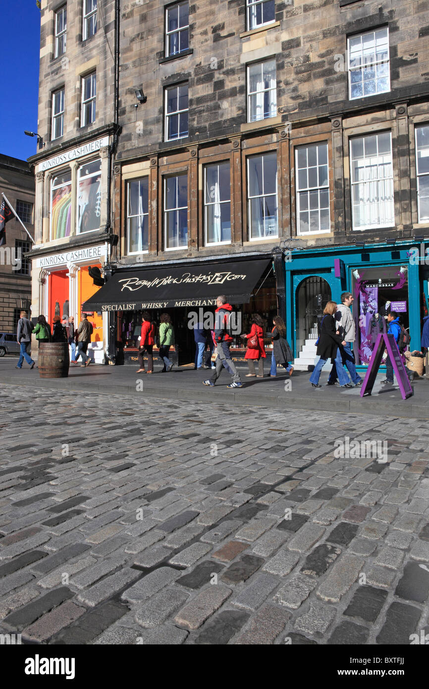 Edinburgh Autumn The Royal Mile Stock Photo Alamy edinburgh-autumn-the-royal-mile-stock-photo-alamy