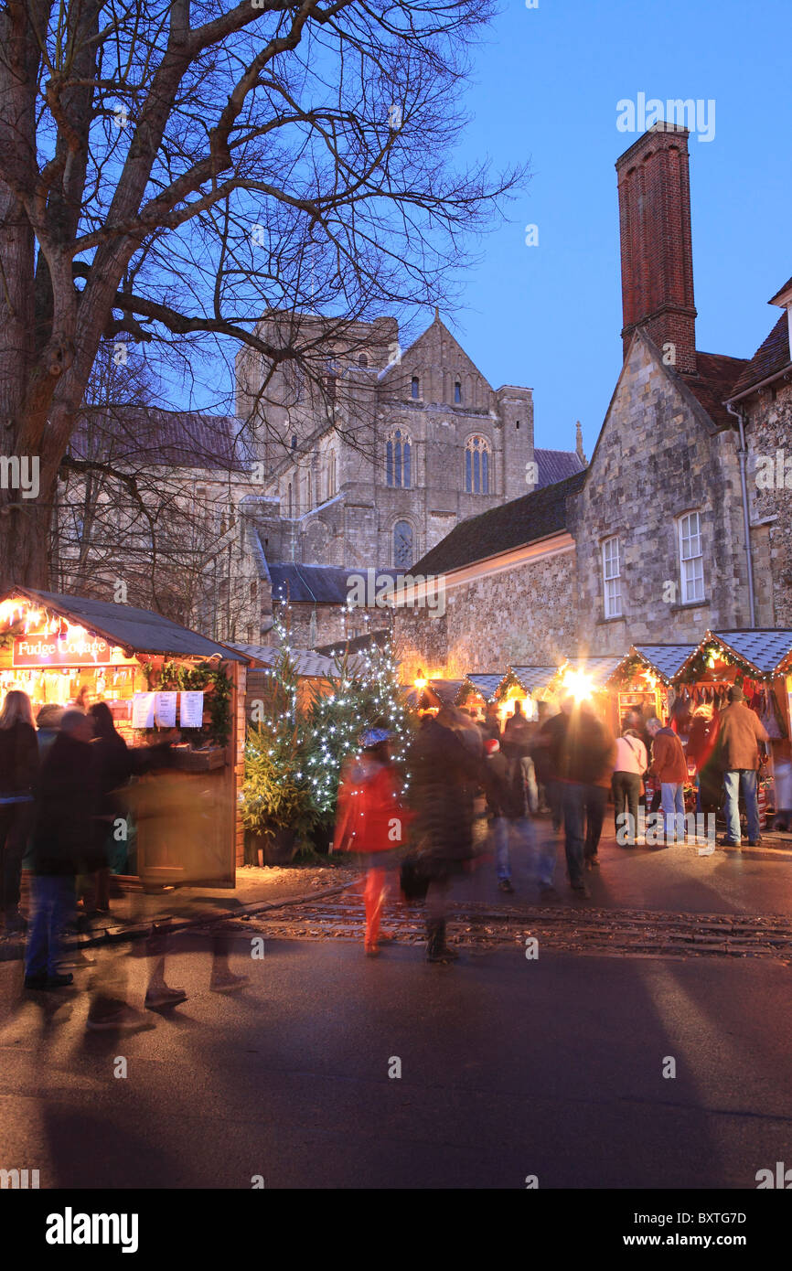 Winchester Christmas Market, Winchester Cathedral Stock Photo Alamy