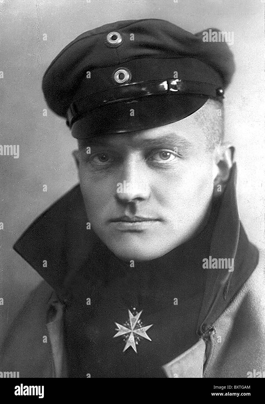 MANFRED von RICHTHOFEN (1892-1918) Ace German fighter pilot in WWI Stock Photo