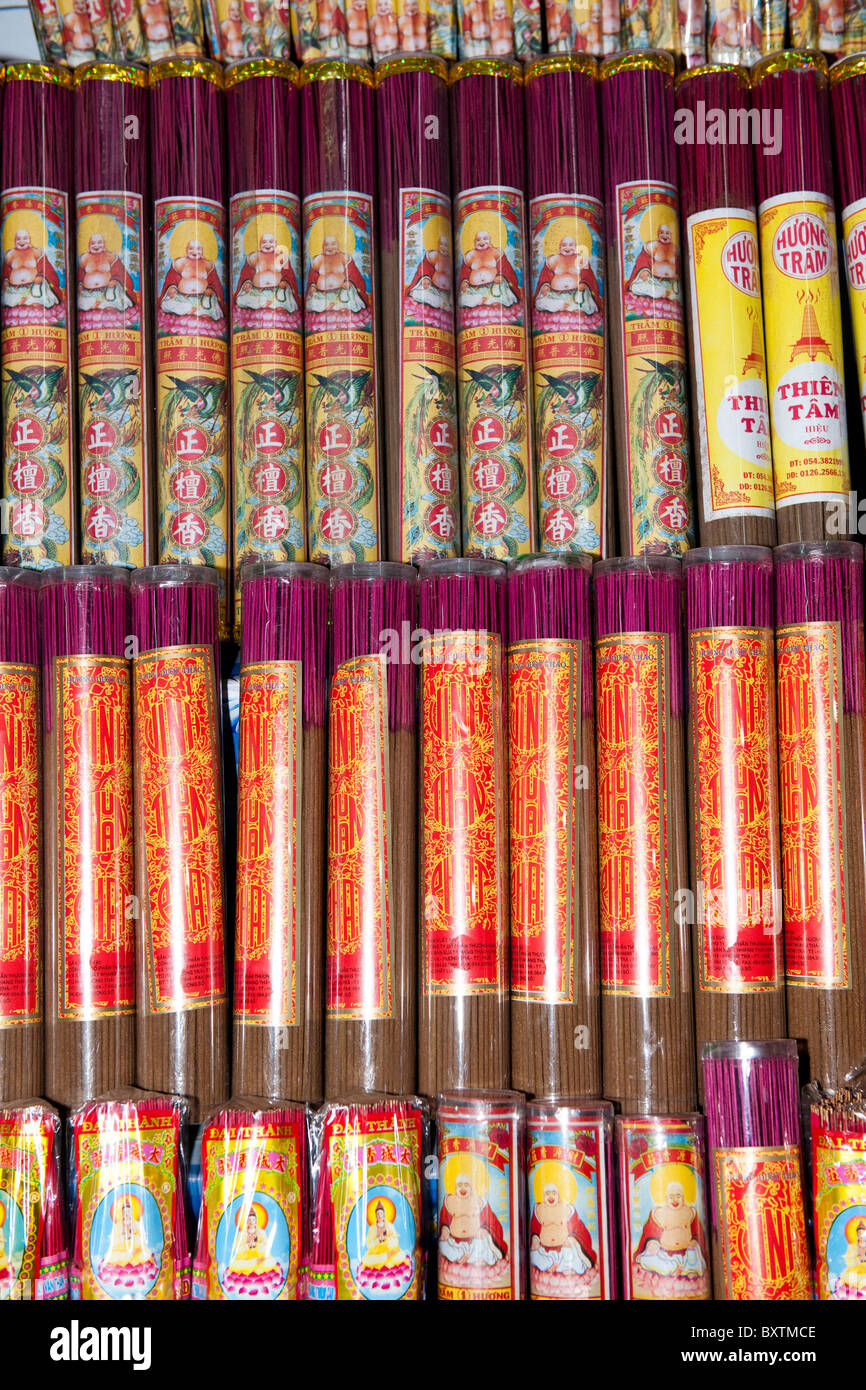Shop incense sticks hi-res stock photography and images - Alamy
