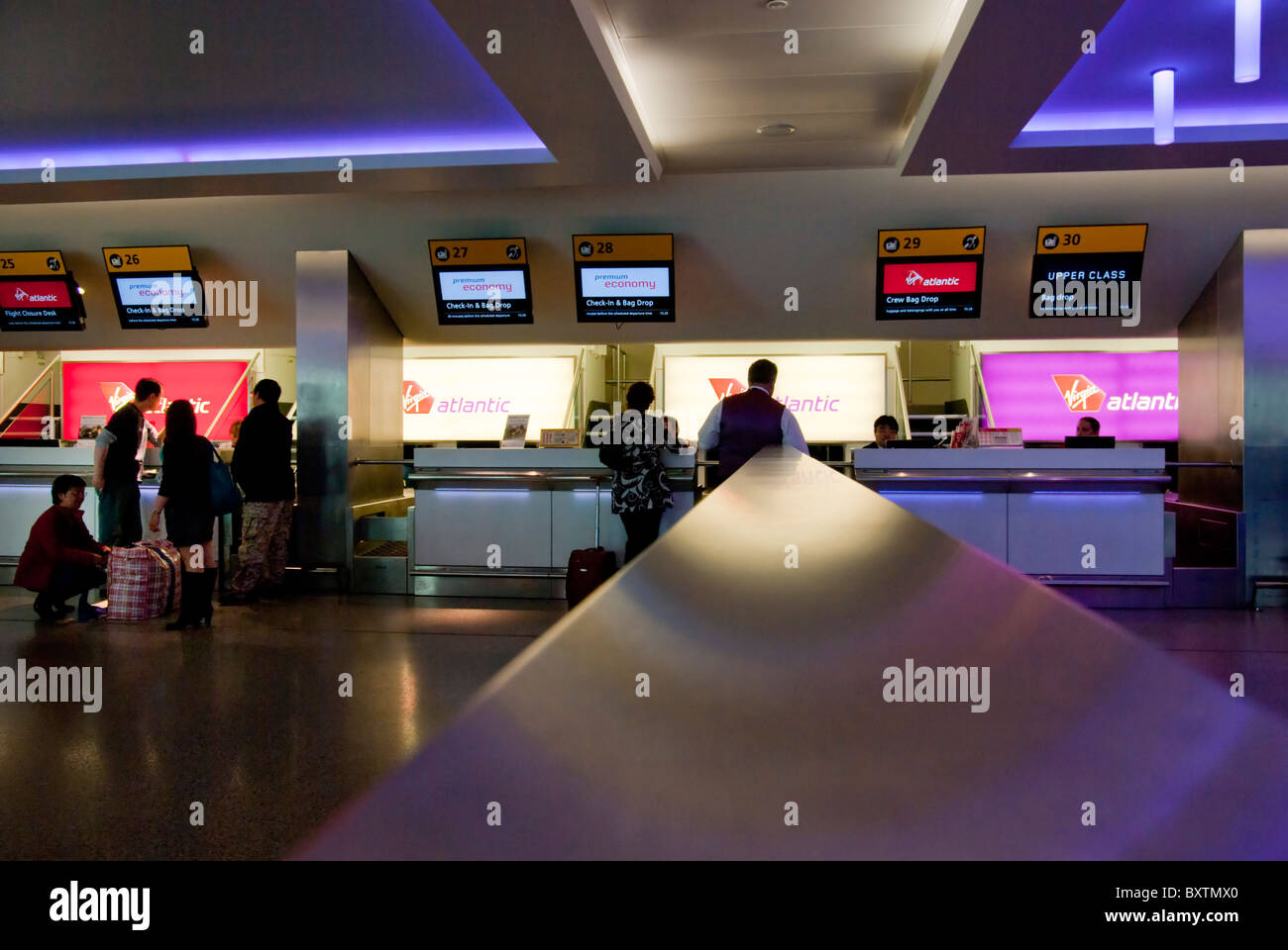 Heathrow Airport Terminal Checkin, Terminal 3 Stock Photo Alamy