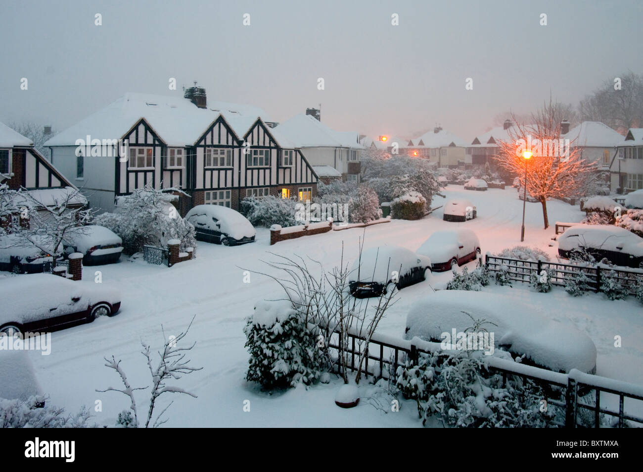Surrey, House In Snow Stock Photo Alamy