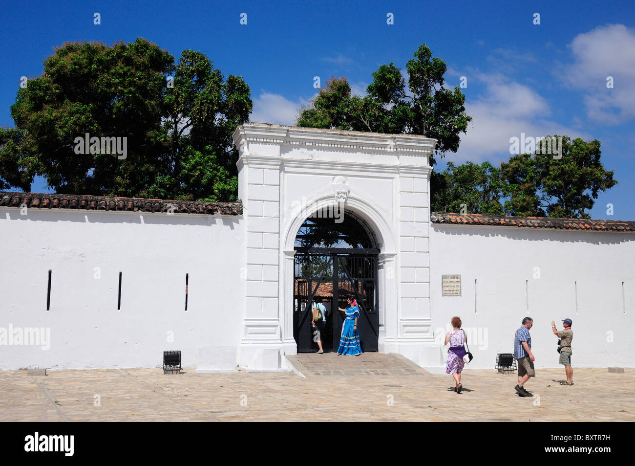 Tourists entering of the Fortaleza de la polvora, Gunpowder Fort, Granada, Nicaragua, Central America Stock Photo