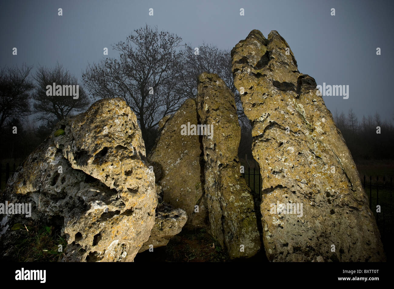 The Whispering Knights neolithic burial chamber near the Rollright Stone circle on the border of Oxfordshire and Warwickshire Stock Photo