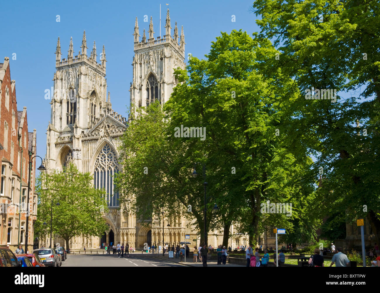 York Minster northern europe's largest Gothic cathedral, city of York ...