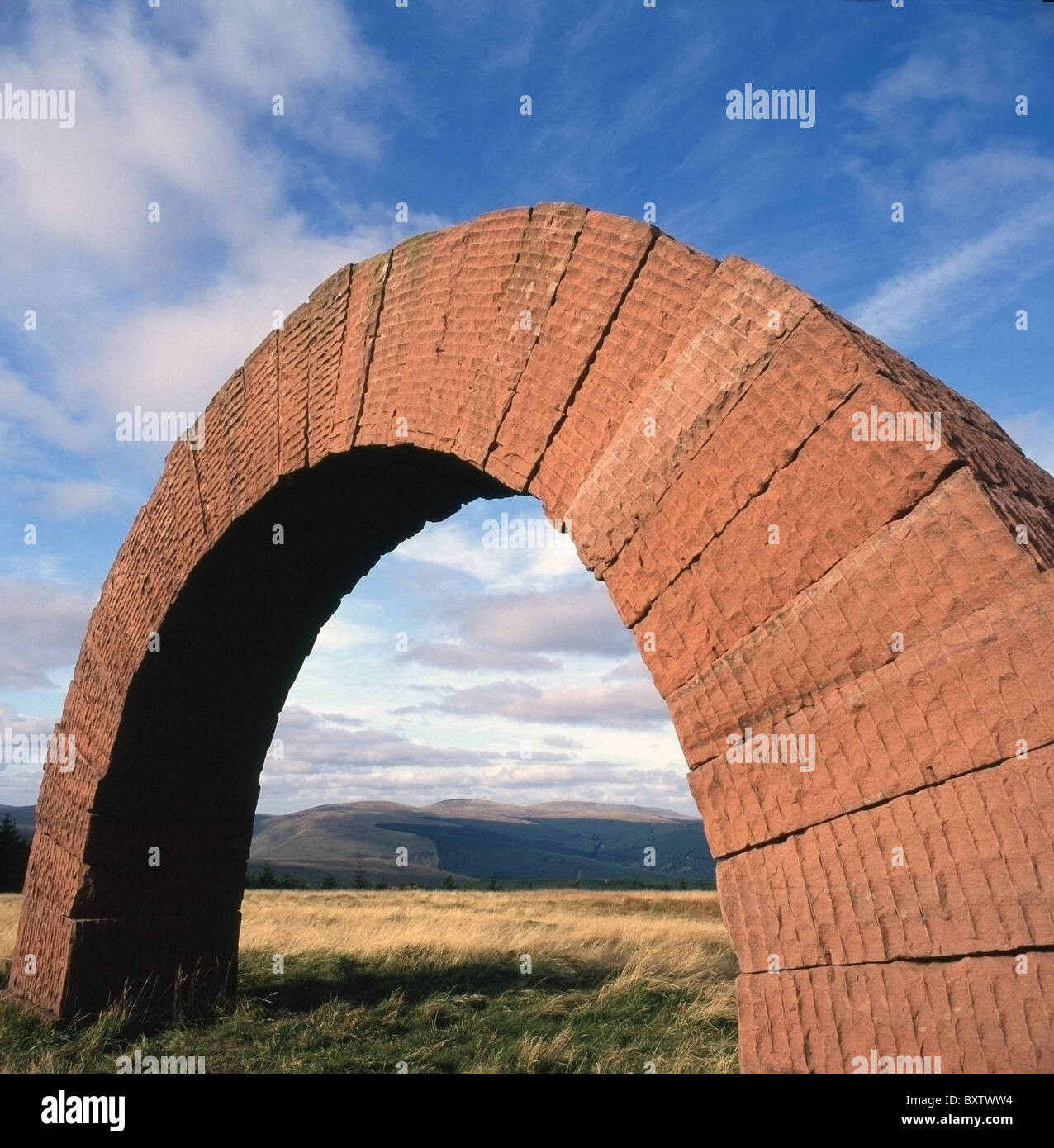 Striding Arch Sculpture on Colt Hill, Cairnhead, Nithsdale, Dumfries and Galloway, Scotland by Andrew Goldsworthy Stock Photo