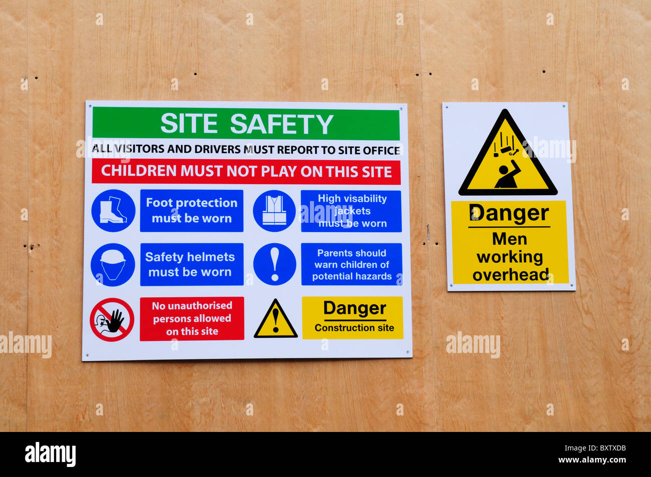 Construction Site Safety signs, Cambridge, England, UK Stock Photo