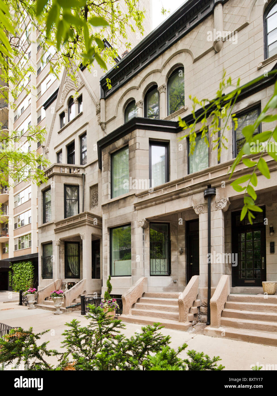 East Cedar Street Houses, Chicago Stock Photo Alamy