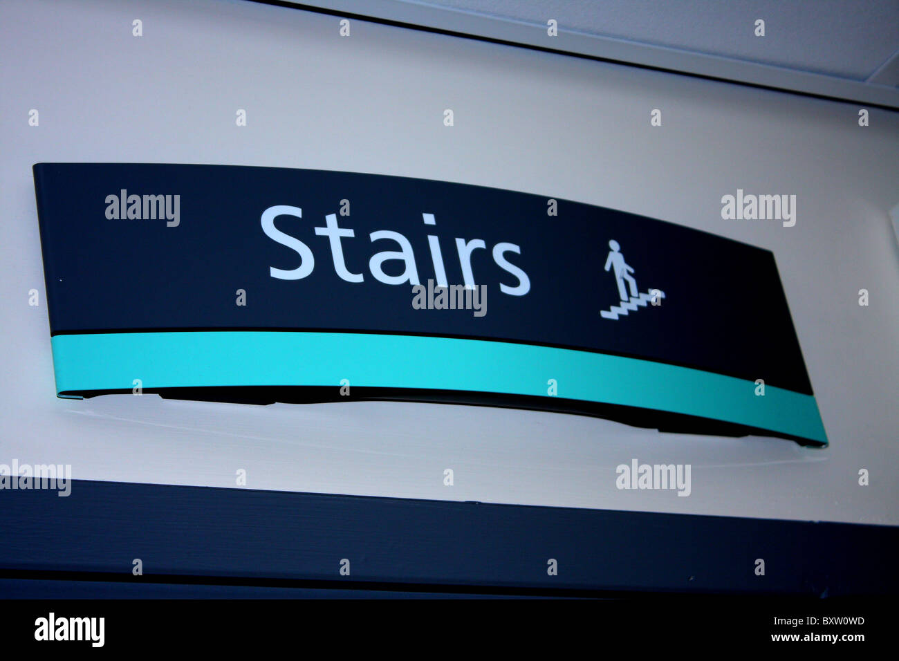 Stairs sign signage hospital hi-res stock photography and images - Alamy