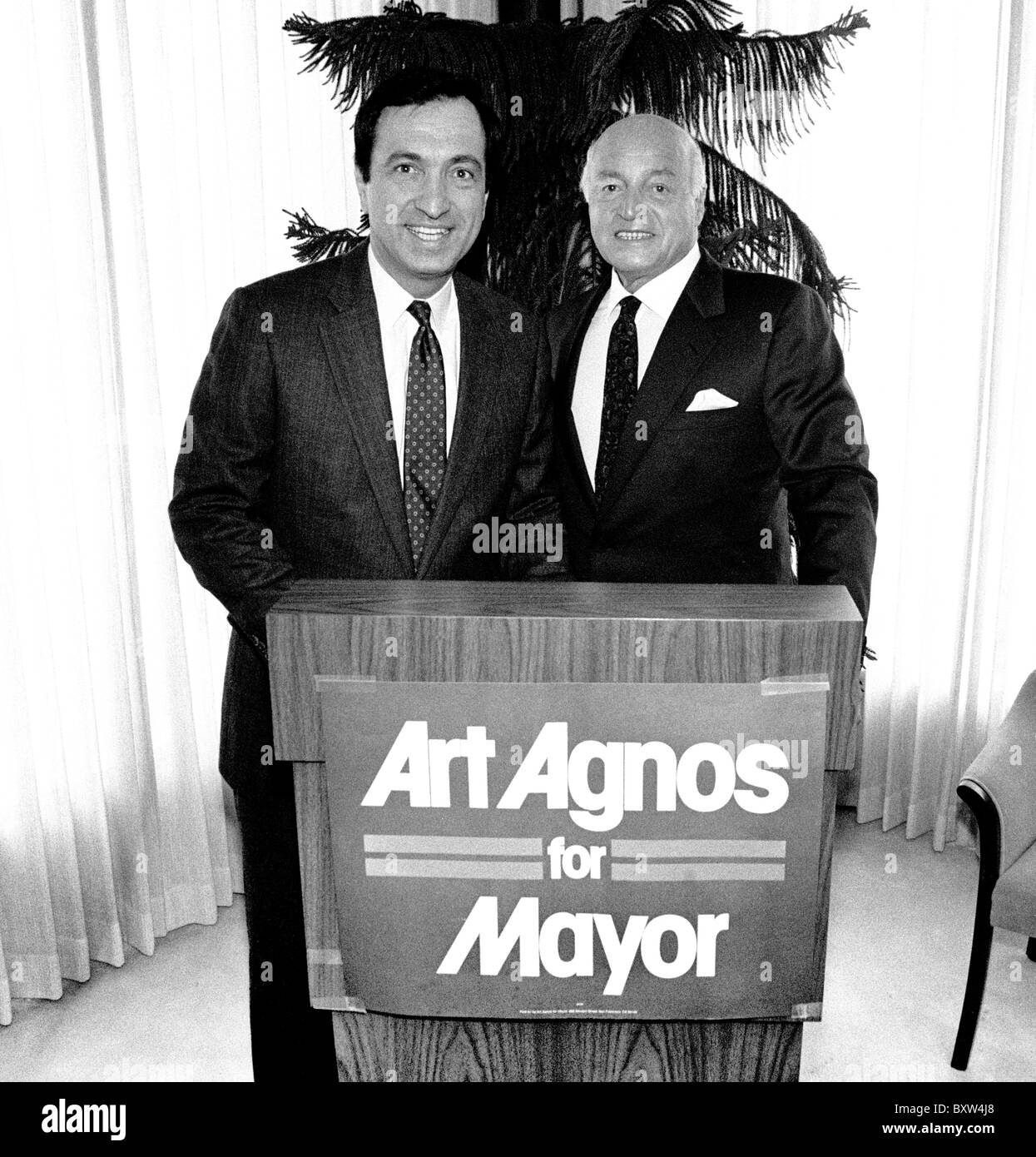 former San Francisco Mayor Joe Alioto supports Art Agnos for Mayor Stock Photo