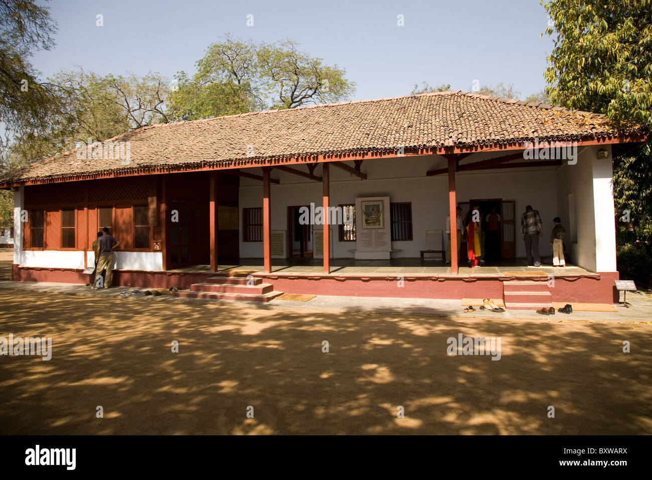 One of the buildings within the Sabarmati Ashram (also known as the Gandhi or Satyagraha or Harijan Ashram) in Ahmedabad, India. Stock Photo