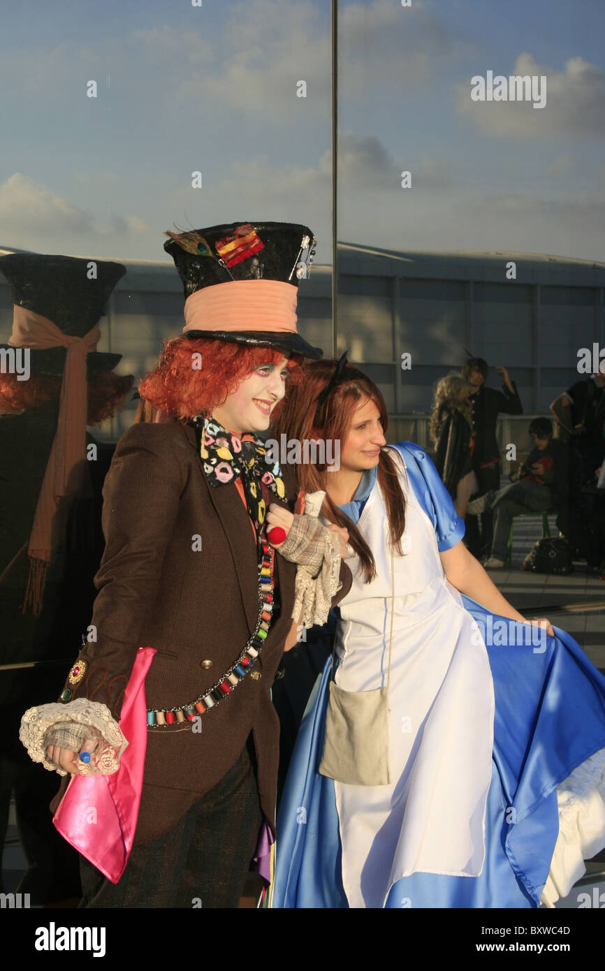 Cos Rom people dressed as cosplay characters at romics trade show in rome 2010 ...