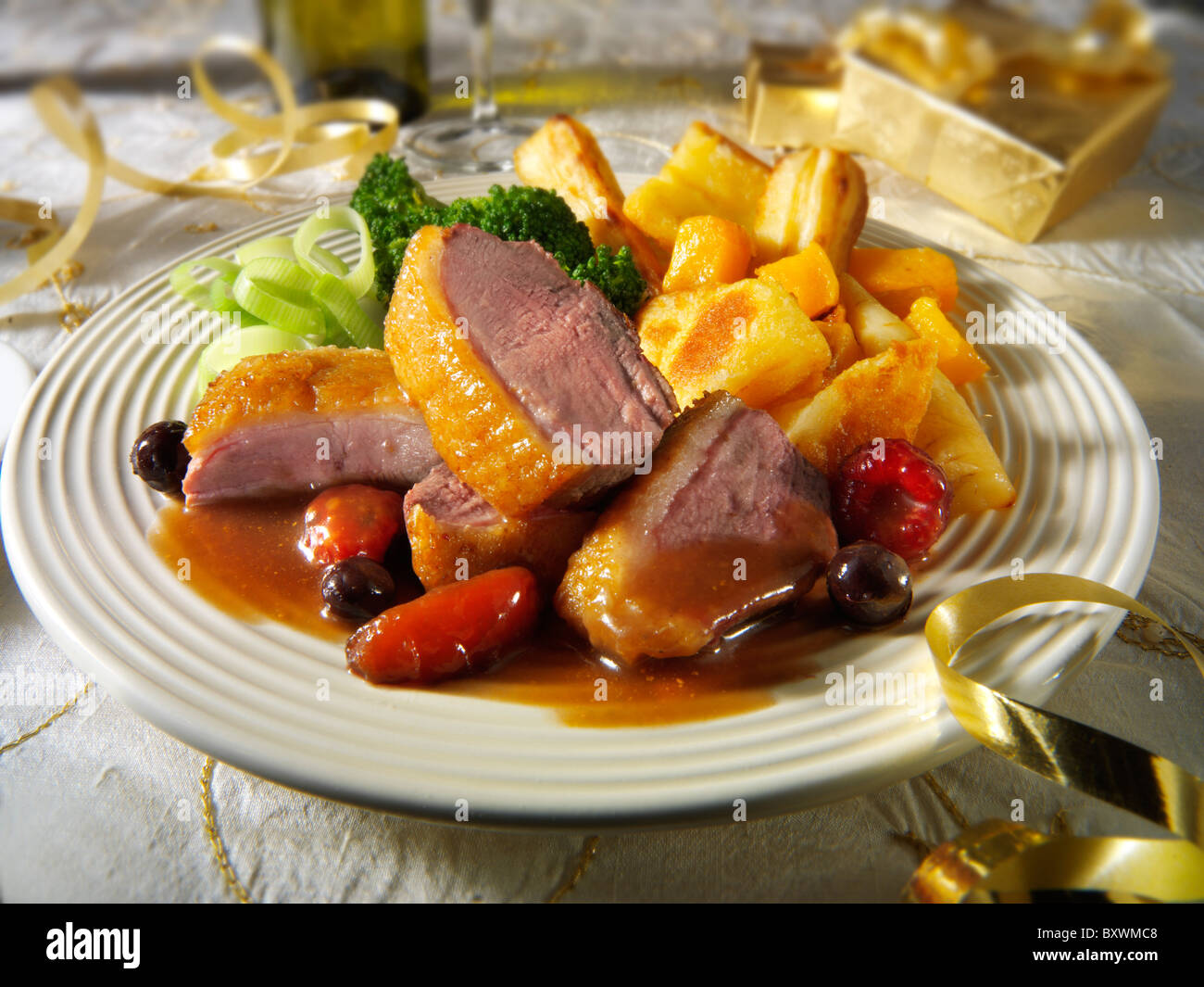 Traditional roast Gresham duck dinner Stock Photo - Alamy