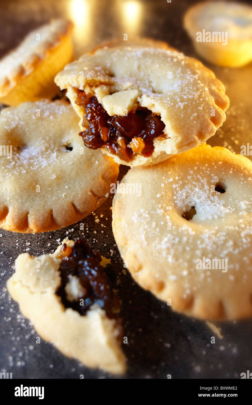 English mince pies hi-res stock photography and images - Alamy