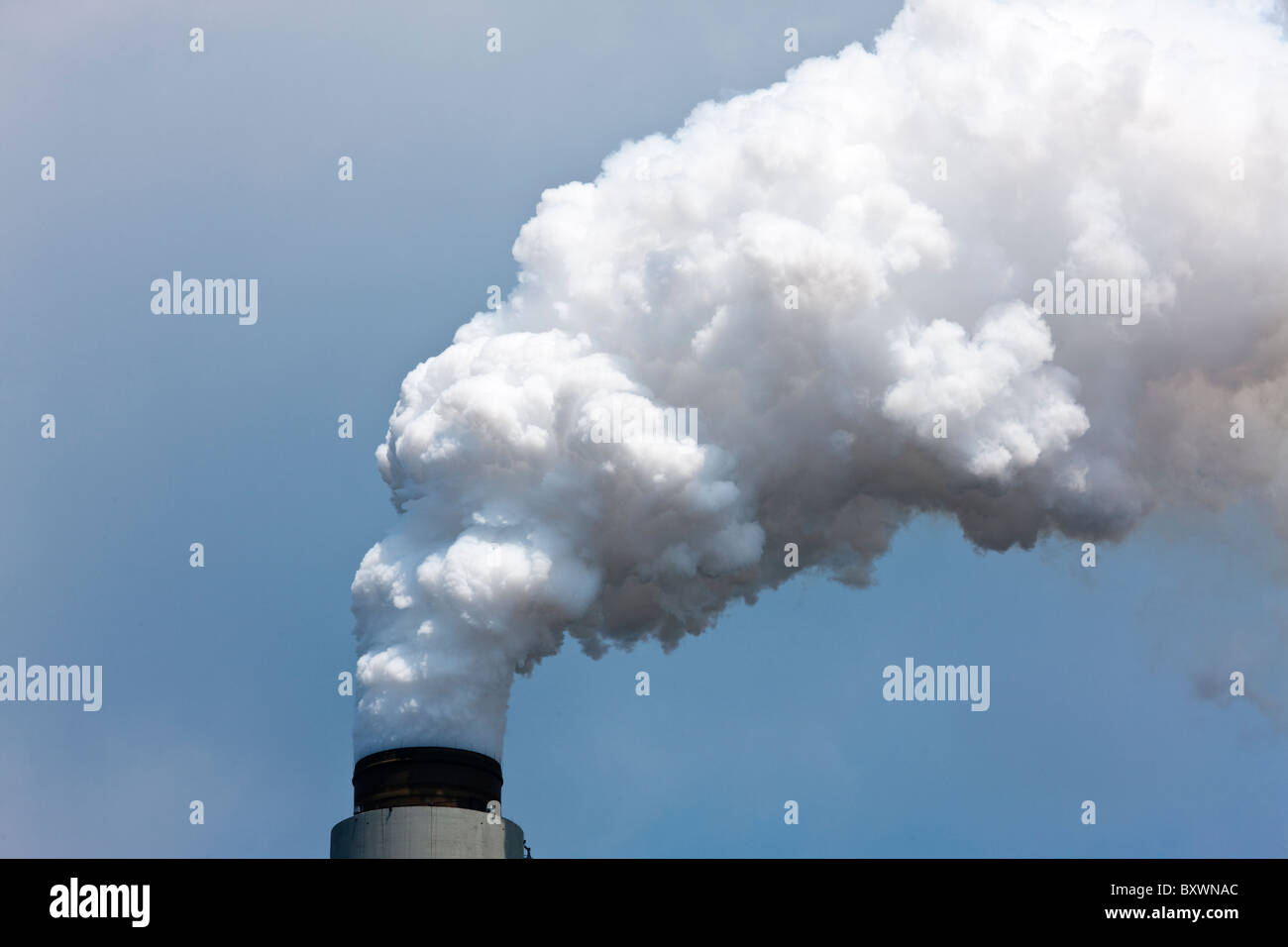 USA, West Virginia, Winfield, Steam billows from smokestack at John