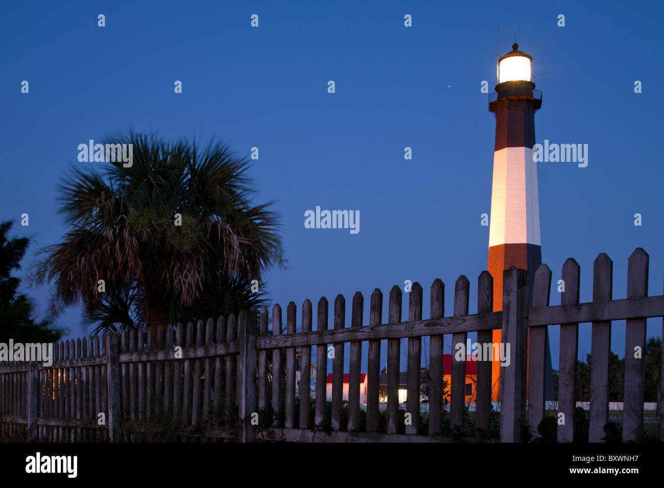 USA, Tybee Island, Weathered wood picket fence and Tybee