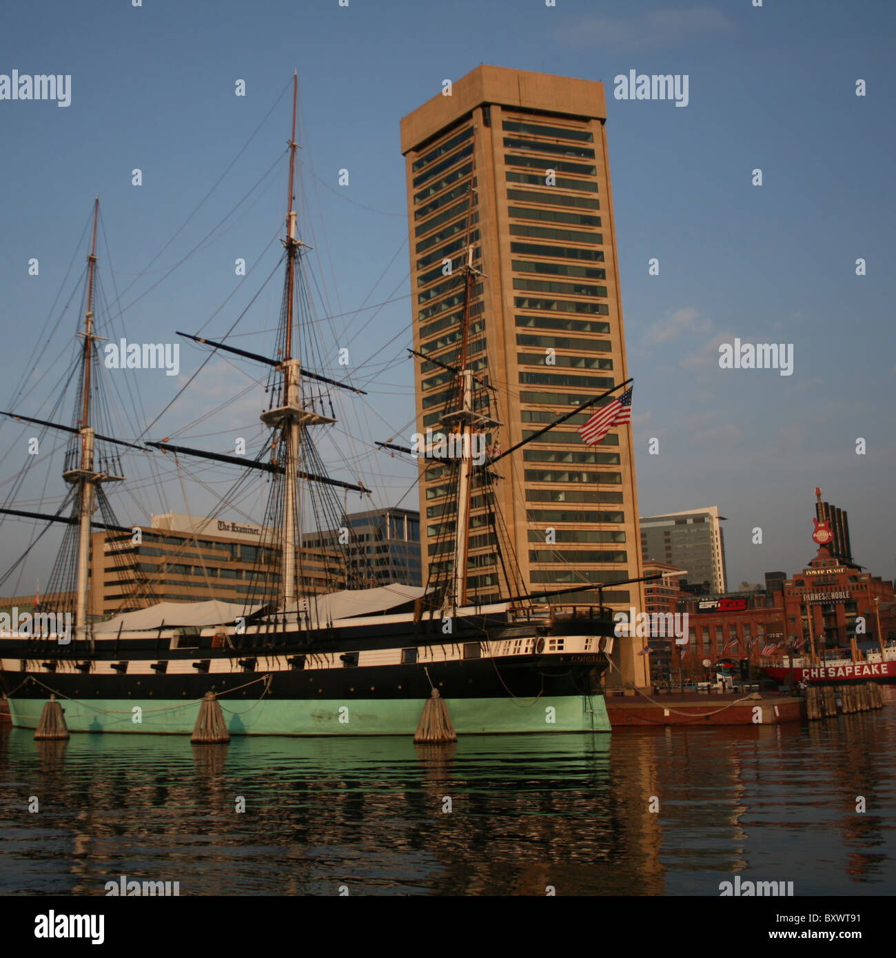 Frigate uss constellation hi-res stock photography and images - Alamy