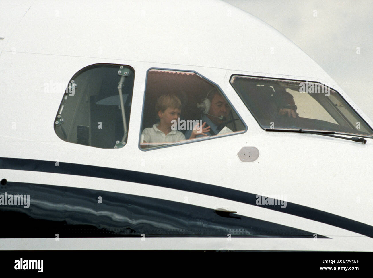 Royal queens flight hi-res stock photography and images - Alamy