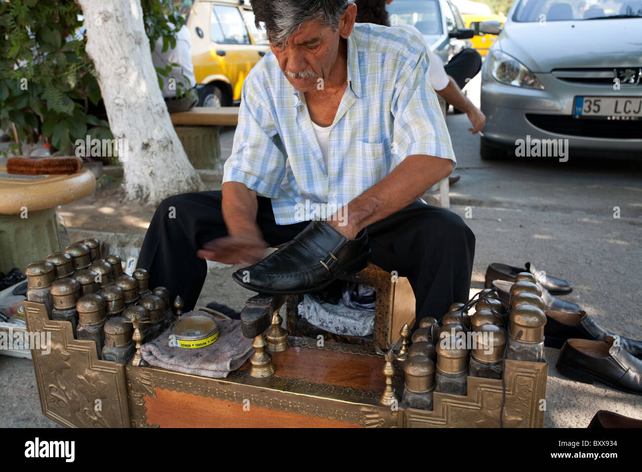 Man polishing his shoes a shoe polish hi-res stock photography and ...