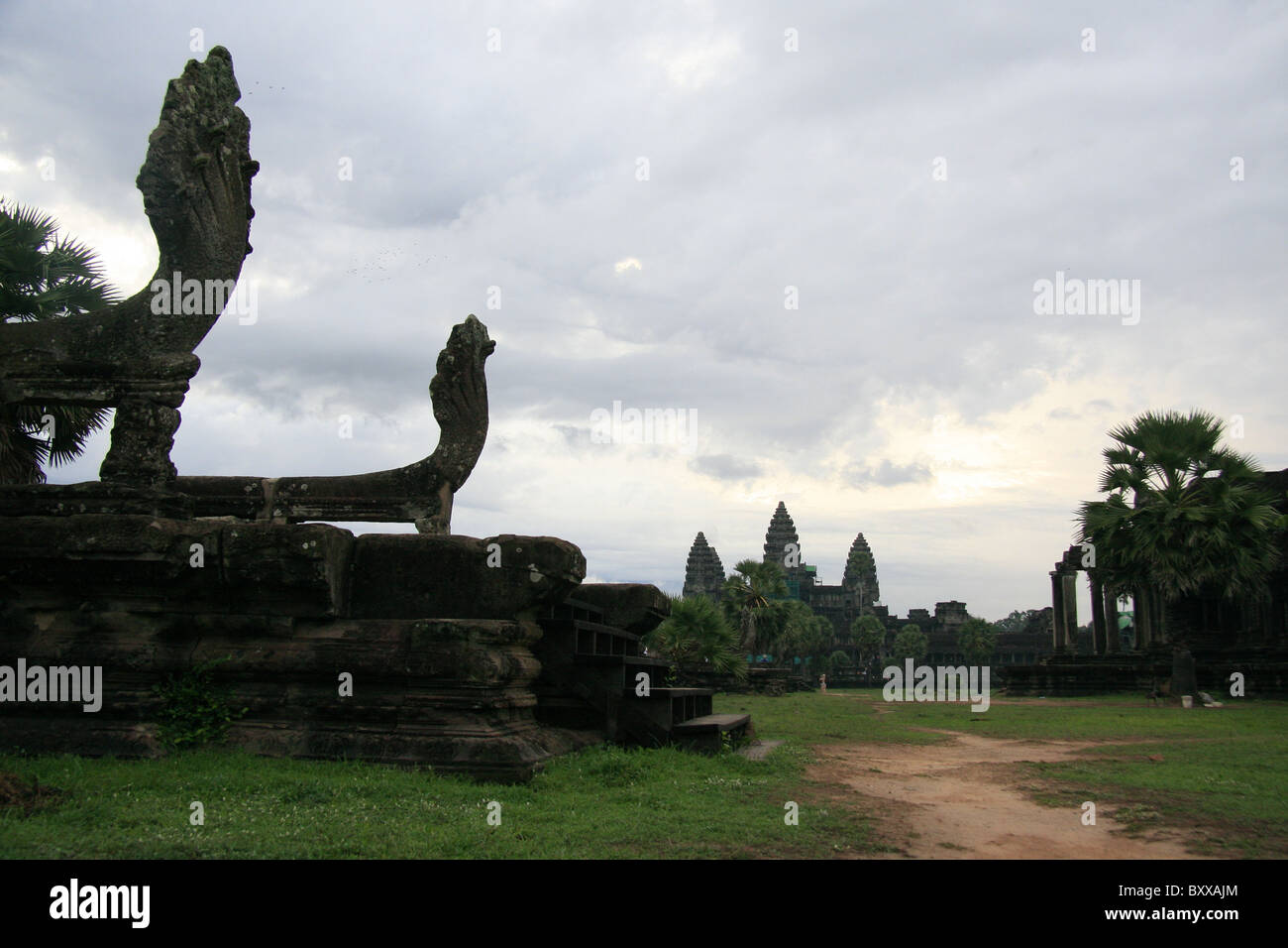 Angkor Wat, the world´s largest religious building at dawn, Cambodia