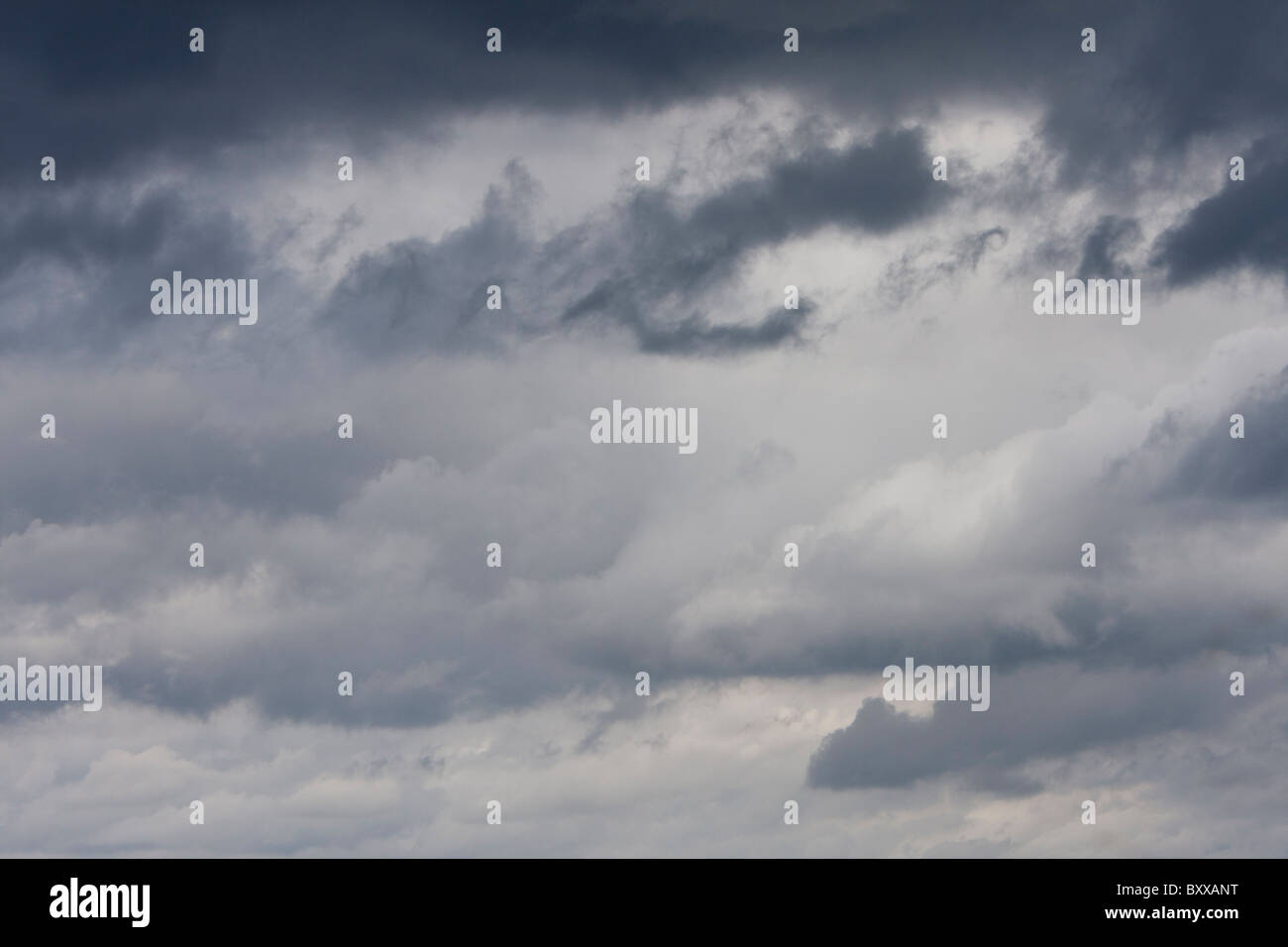 Nimbo-stratus clouds, indicating poor weather and precipitation Stock Photo