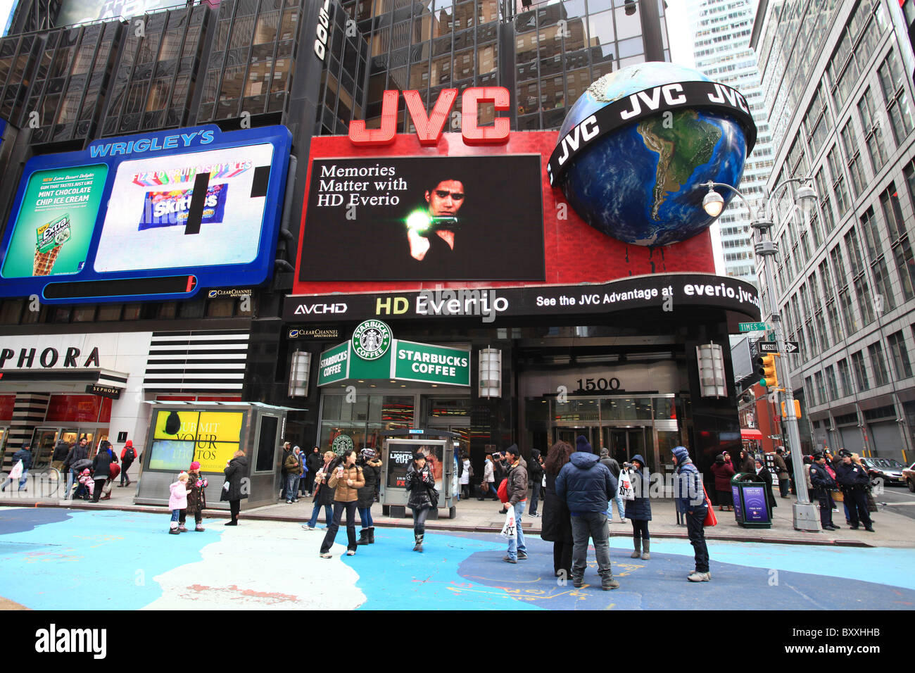 JVC billboards at New York Times Square, Christmas 2010 Stock Photo - Alamy