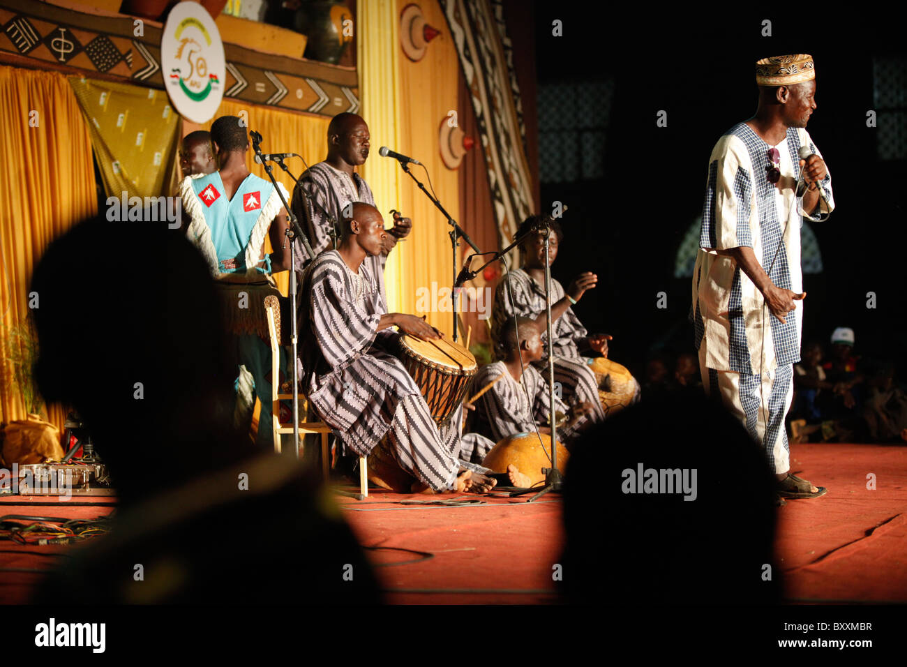 Musicians and dancers at the 12th biannual Salon International de l'Artisanat de Ouagadougou (SIAO) in Burkina Faso. Stock Photo
