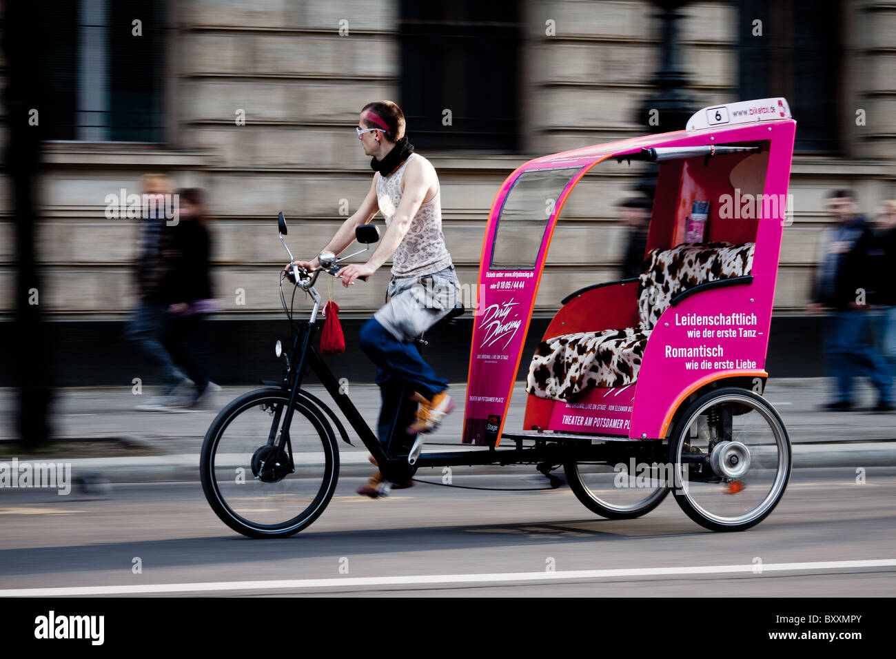 Rickshaw bicycle trishaw hi-res stock photography and images - Alamy
