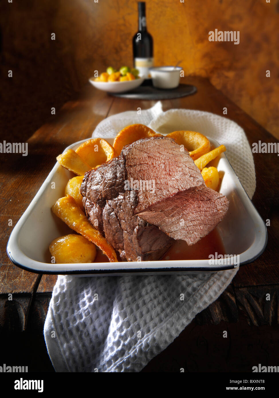 Roast beef Yorkshire pudding and gravy Stock Photo Alamy