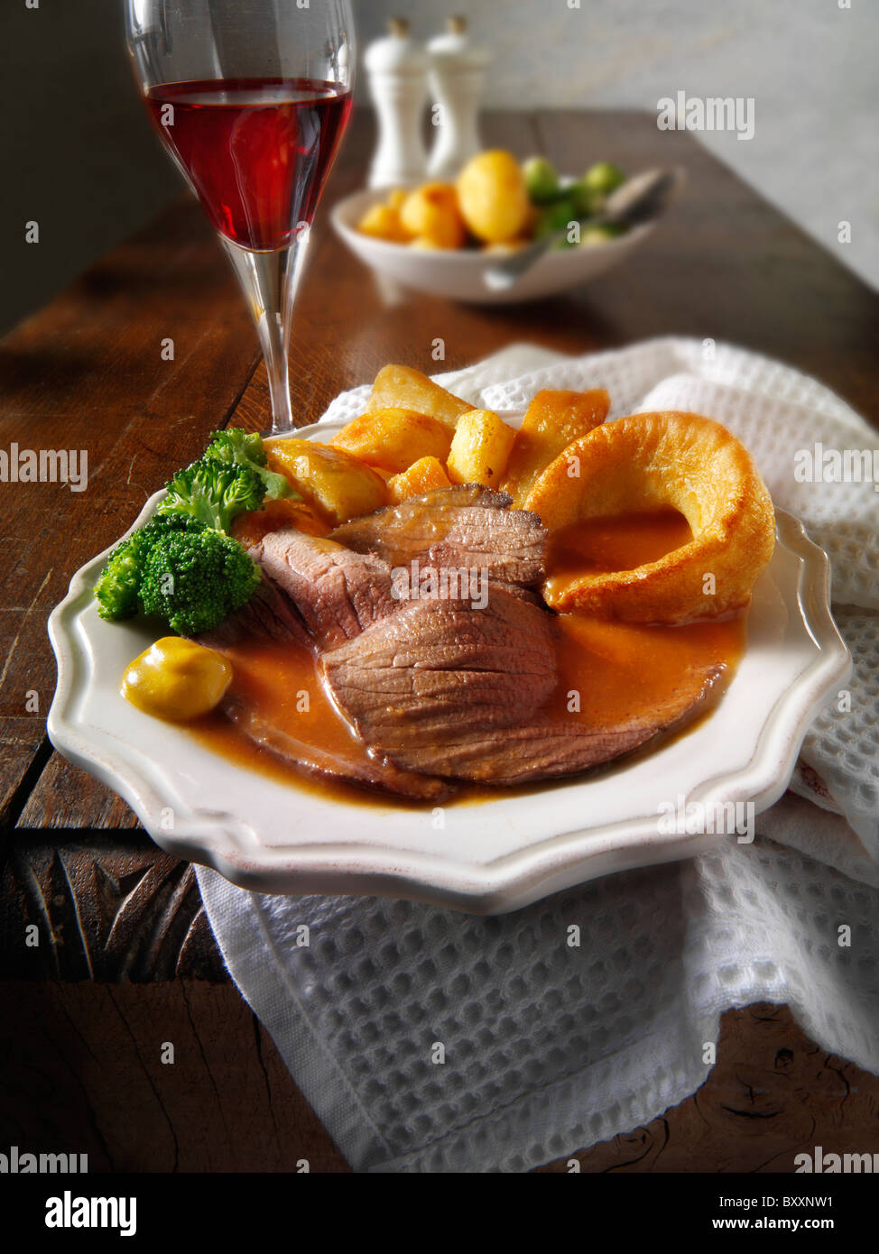 Roast Beef Yorkshire Pudding And Gravy Stock Photo - Alamy