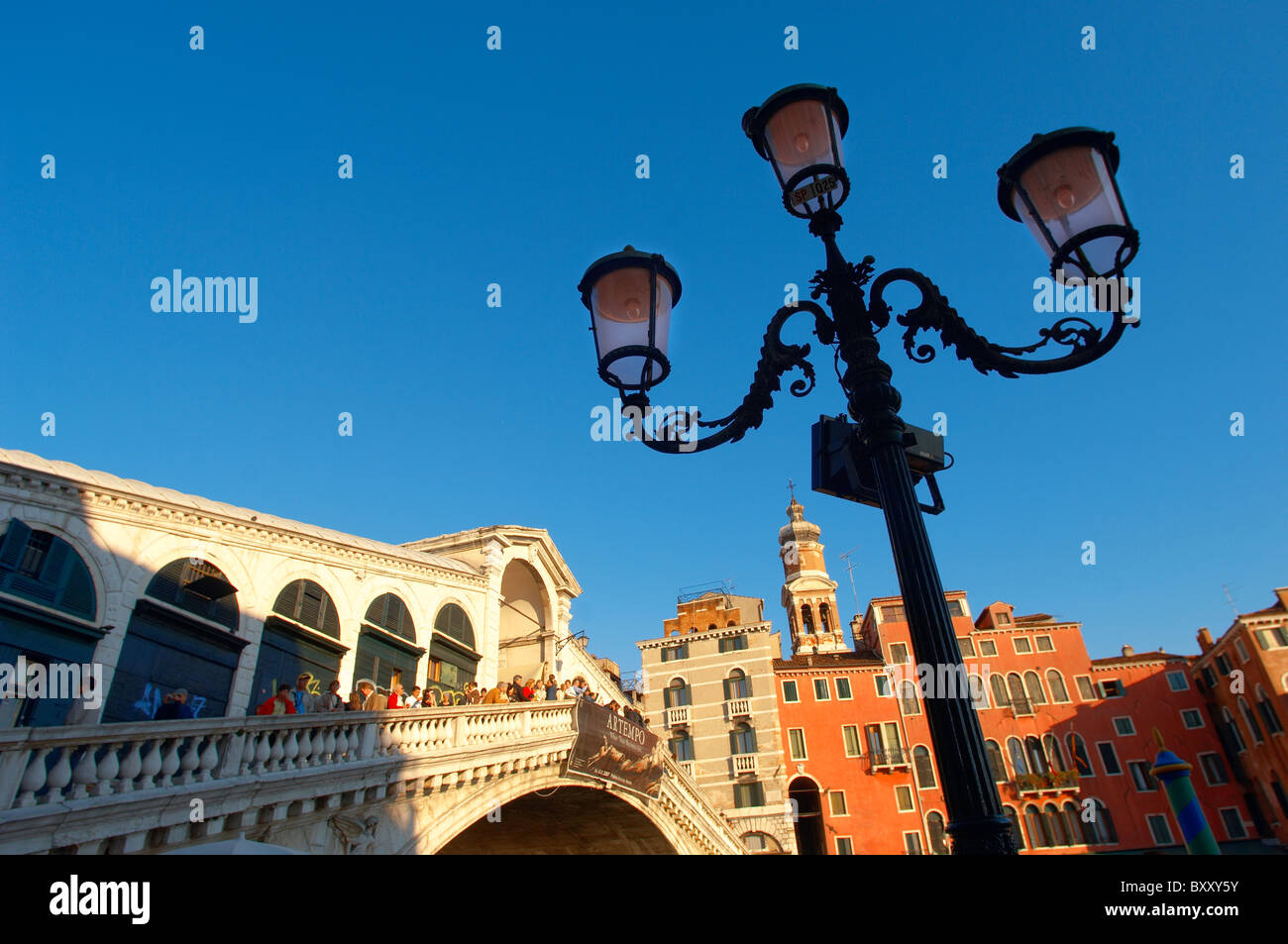 Bridge landmarks bridges hi-res stock photography and images - Alamy