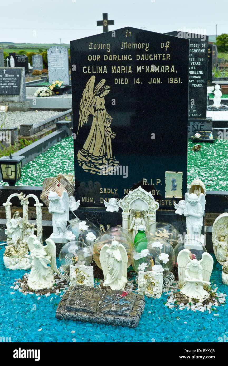 Graves at Lisdeen christian graveyard near Kilkee, County Clare, West of Ireland Stock Photo