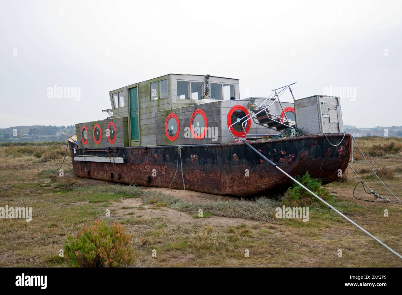 Mooring houseboat hires stock photography and images Alamy