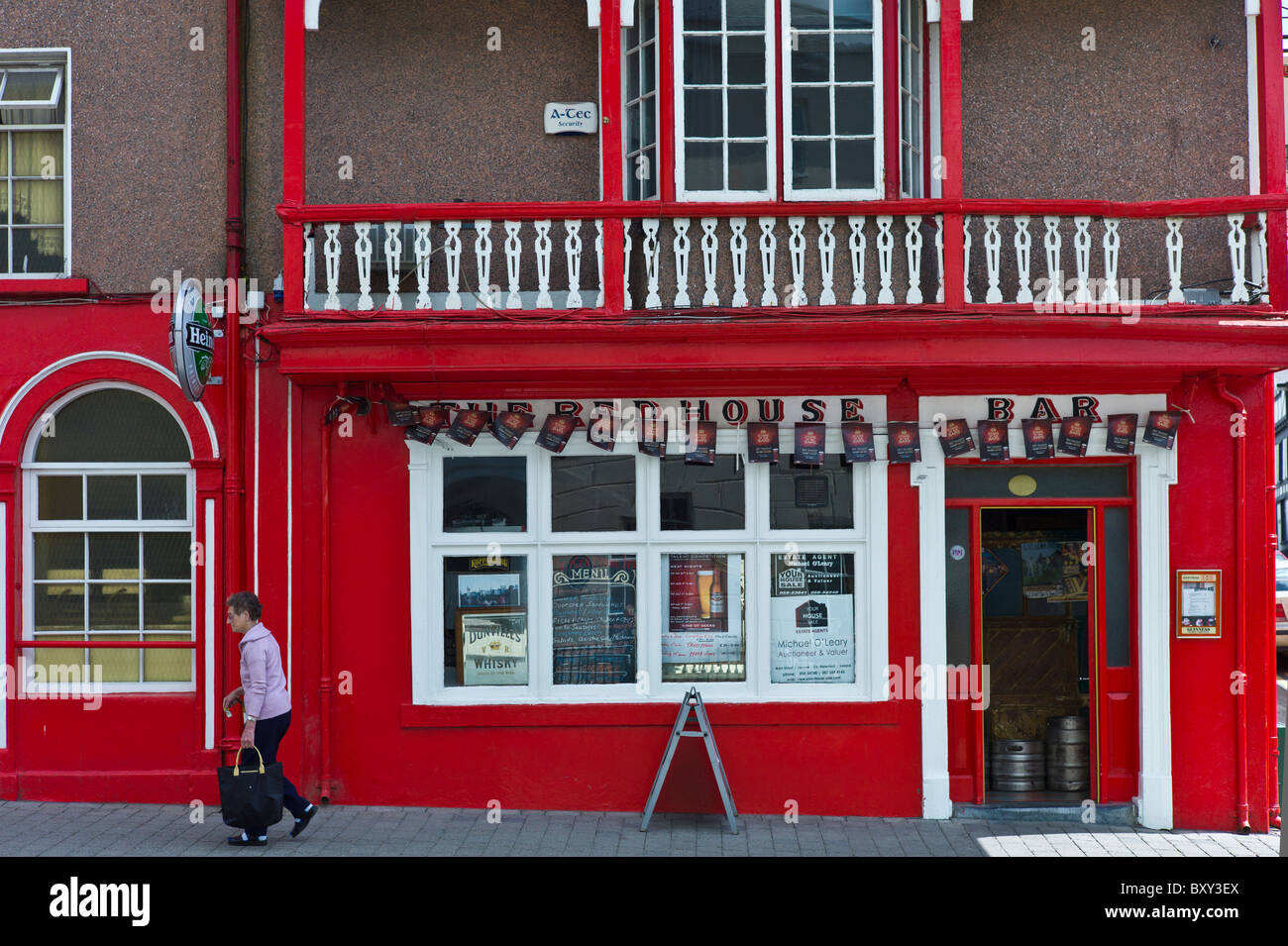 The Red House Bar public bar in Chapel Street, Lismore, County Waterford, Ireland Stock Photo