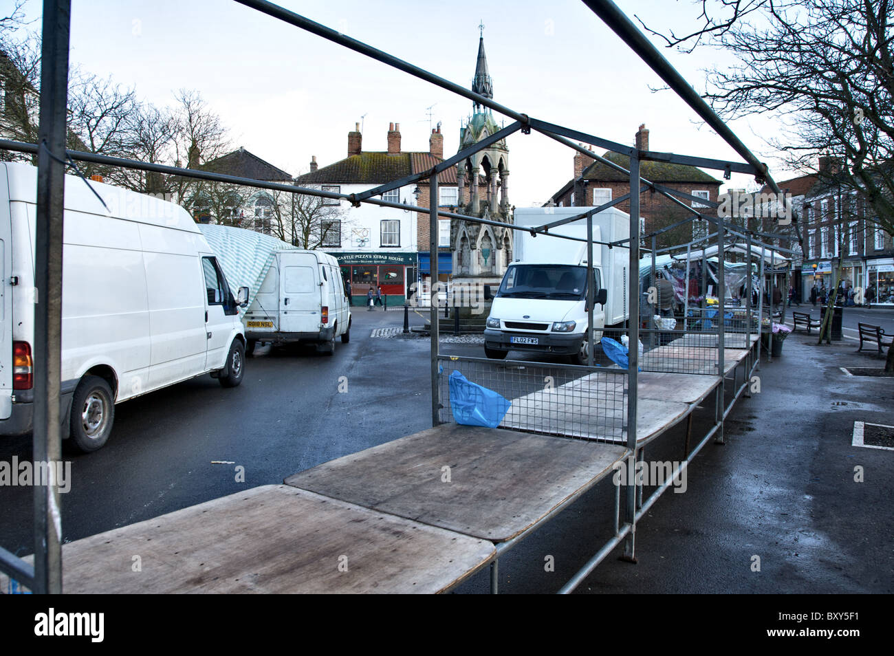 Empty market stalls hires stock photography and images Alamy