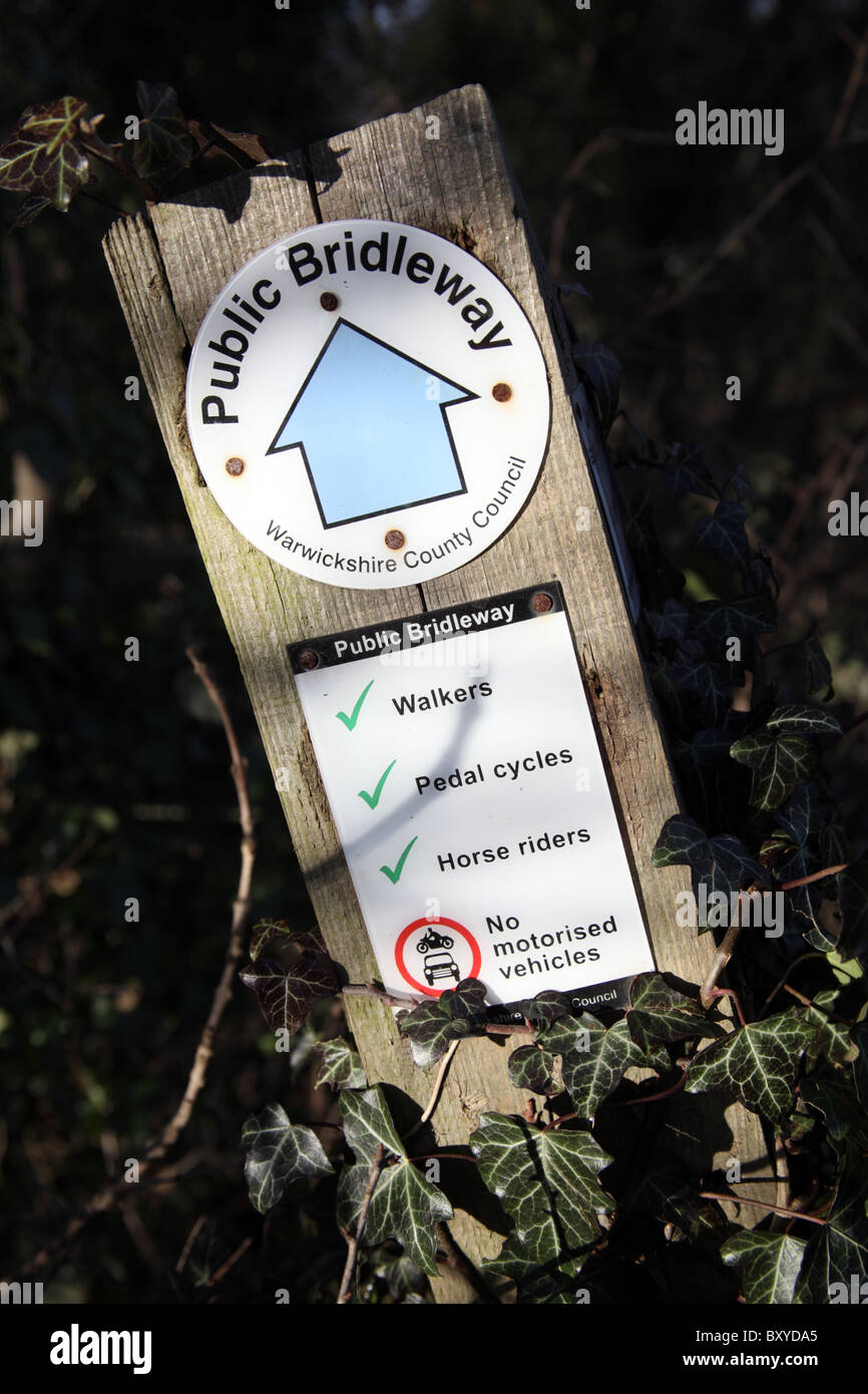 Public Bridleway Sign, with motorised vehicle prohibition notice; Edgehill, Warwickshire Stock Photo