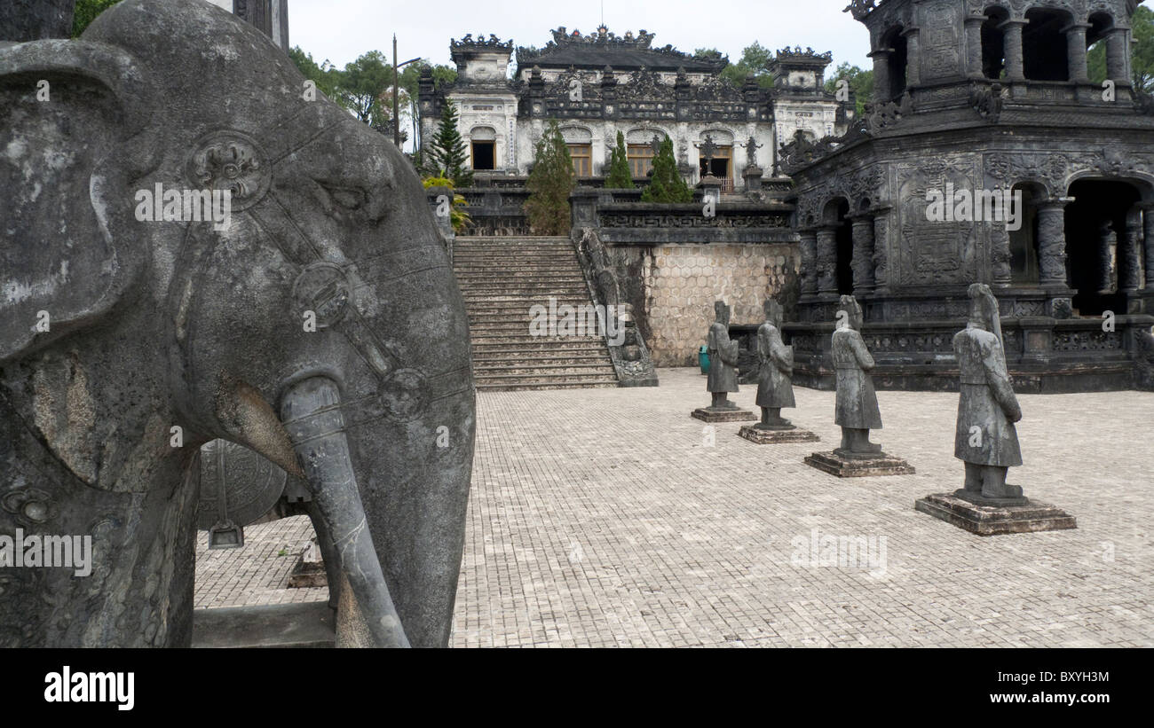Vietnam, Hue, Khai Dinh Tomb, stone mandarin statues Stock Photo Alamy