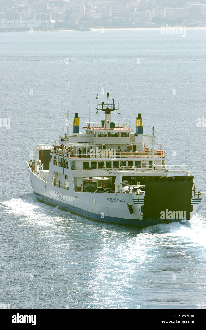 Sicily ferry crossing hires stock photography and images Alamy