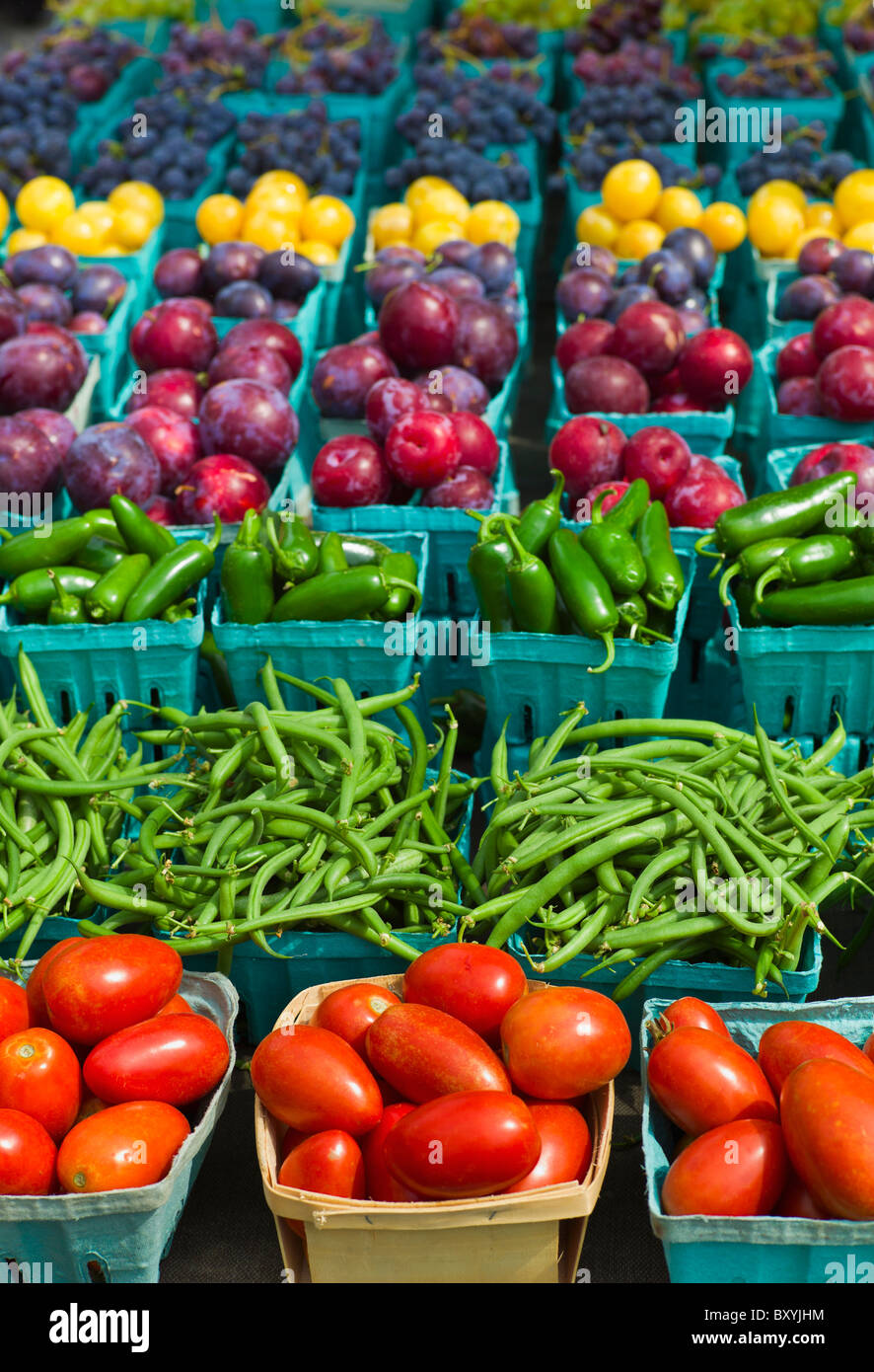Vegetables and fruits in boxes Stock Photo - Alamy