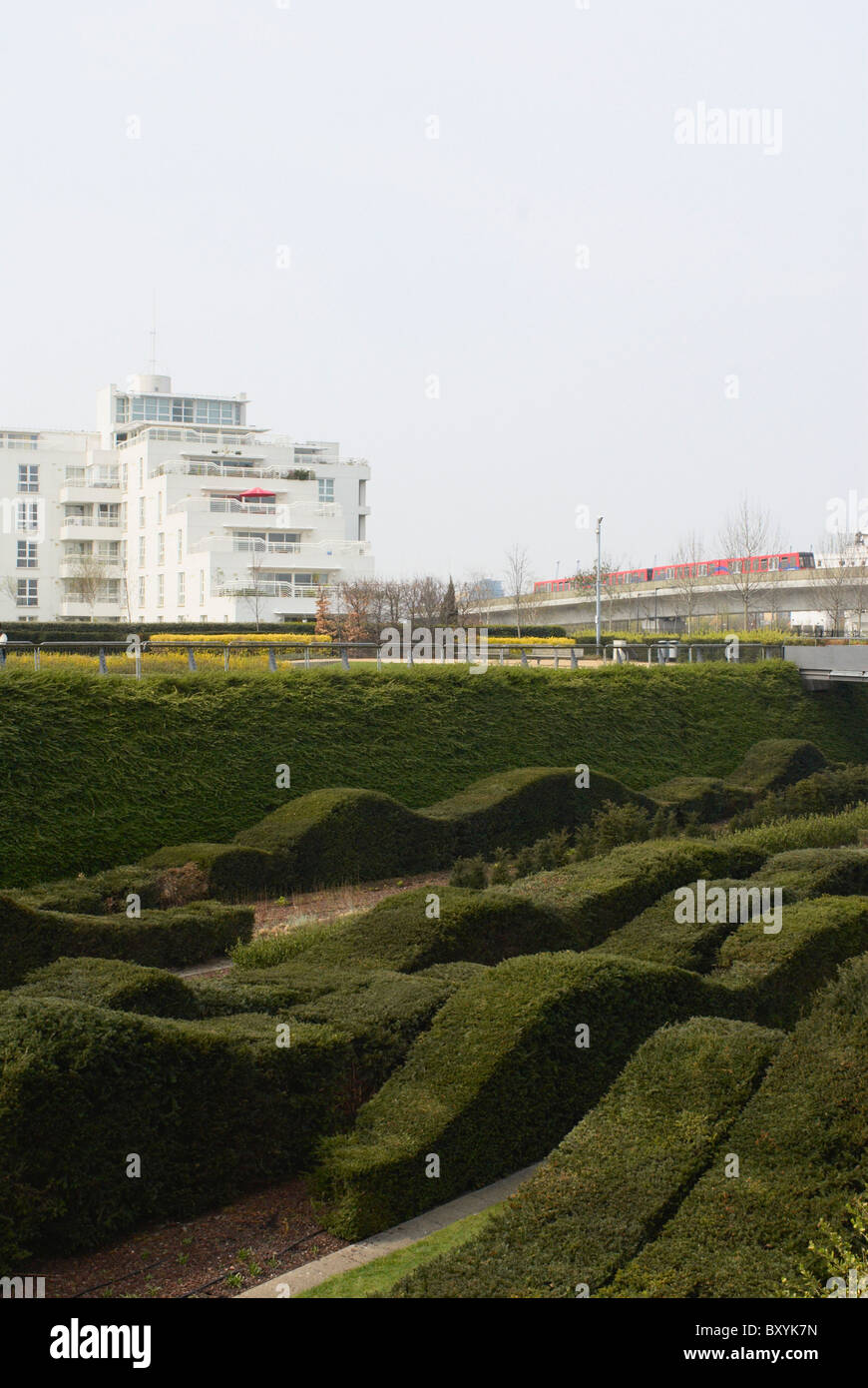 Dlr uk flats apartments hires stock photography and images Alamy