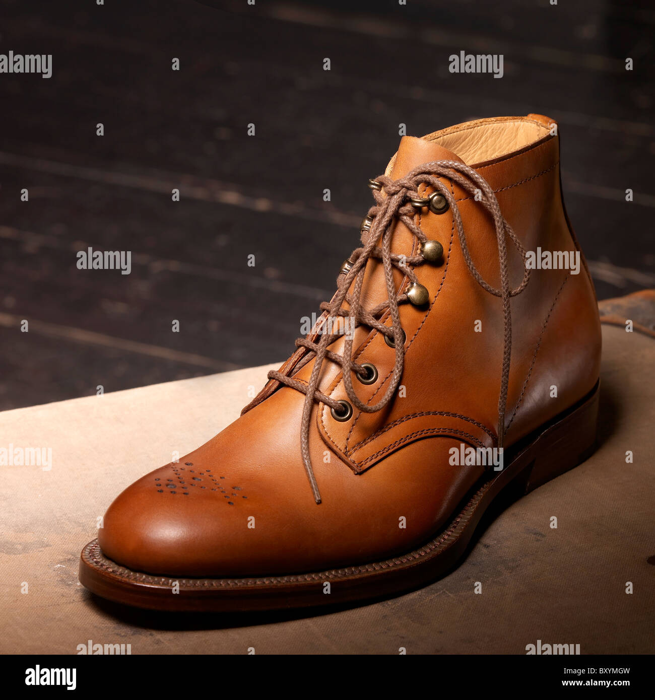 mens laced leather boots