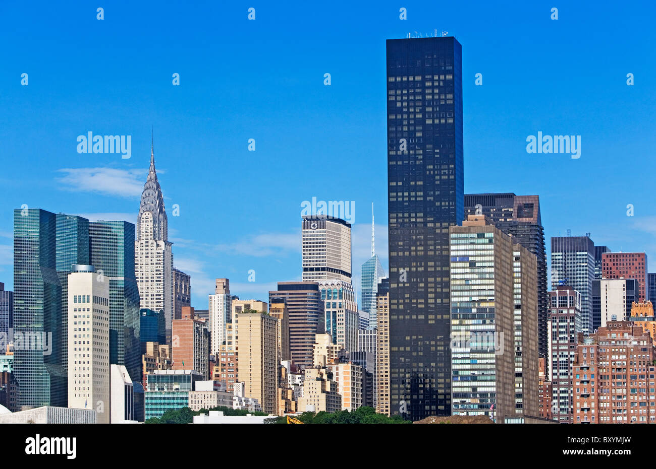 Skyscraper skyline downtown hi-res stock photography and images - Alamy