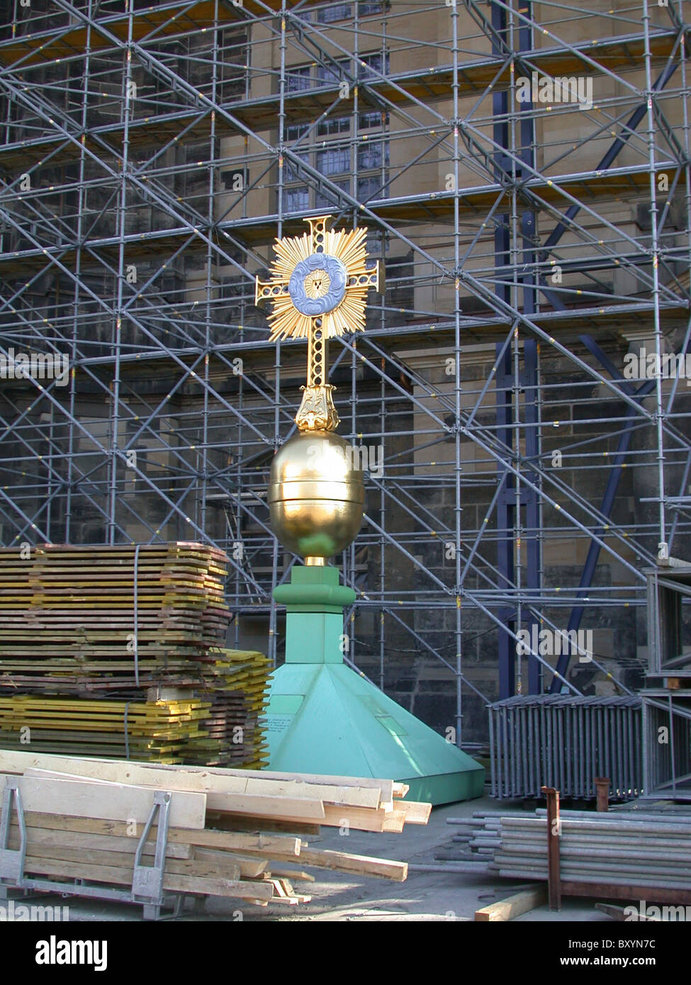 The new Tower Cross for the Frauenkirche in Dresden during the reconstruction of the church destroyed by World War two bombing Stock Photo