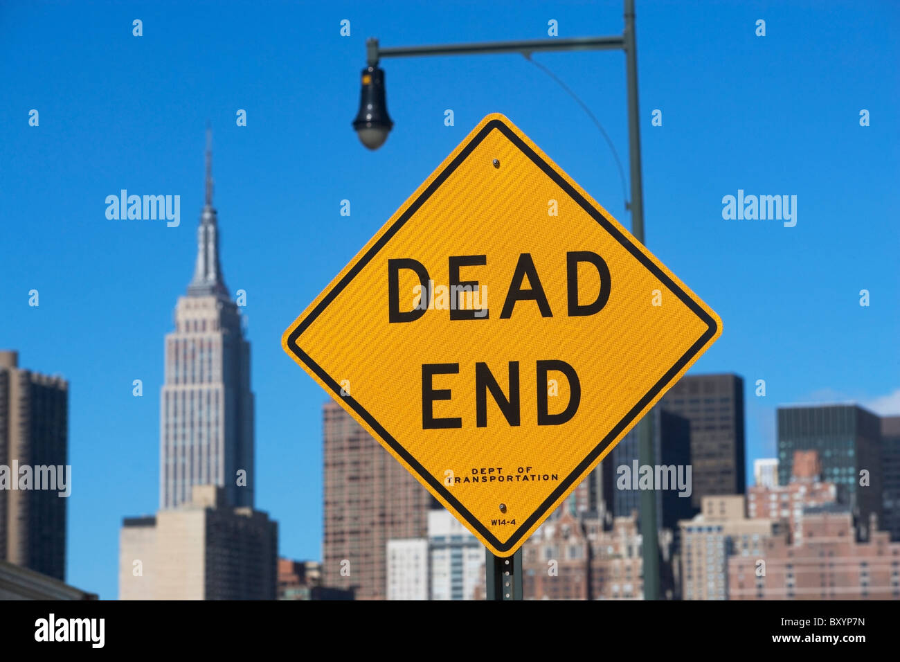 Dead end sign hi-res stock photography and images - Alamy