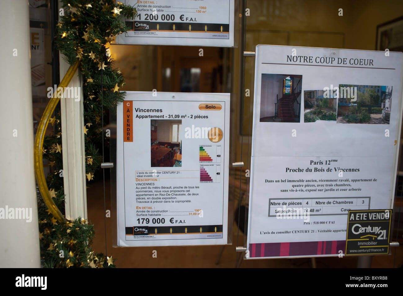 Paris, France, French Real Estate Agent, Shop WIndow, Apartments Flat