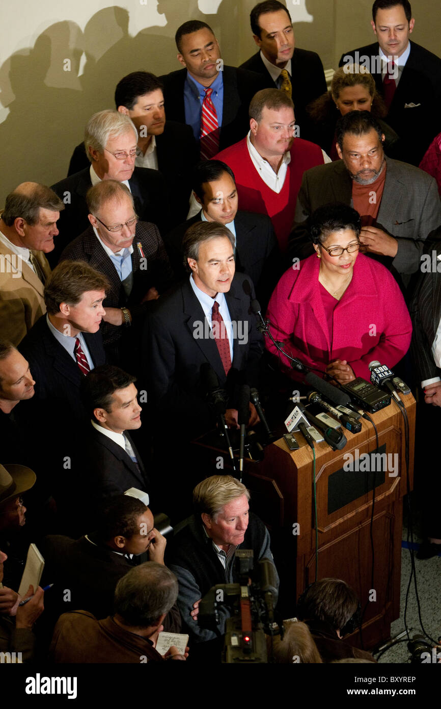 At press conference in the Texas Capitol,  Rep. Joe Straus announces he has enough pledges to be elected Speaker of the House Stock Photo