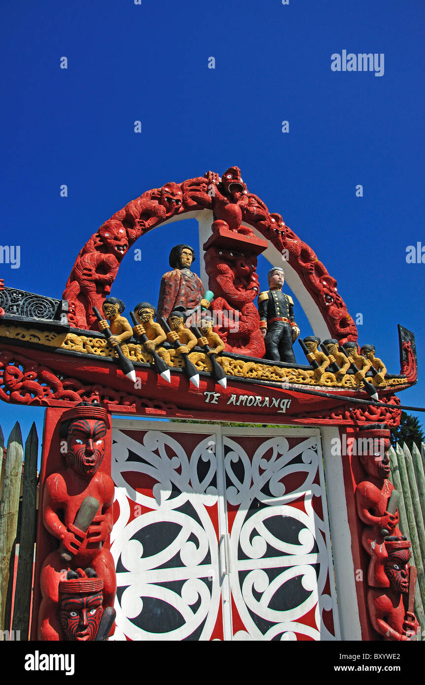 Maori carvings on gate, Nga Hau E Wha National Marae, Pages Road